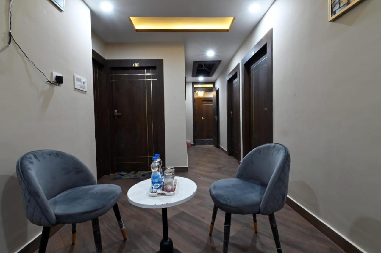 Hotel Lilac Doors Patna  Kültér fotó